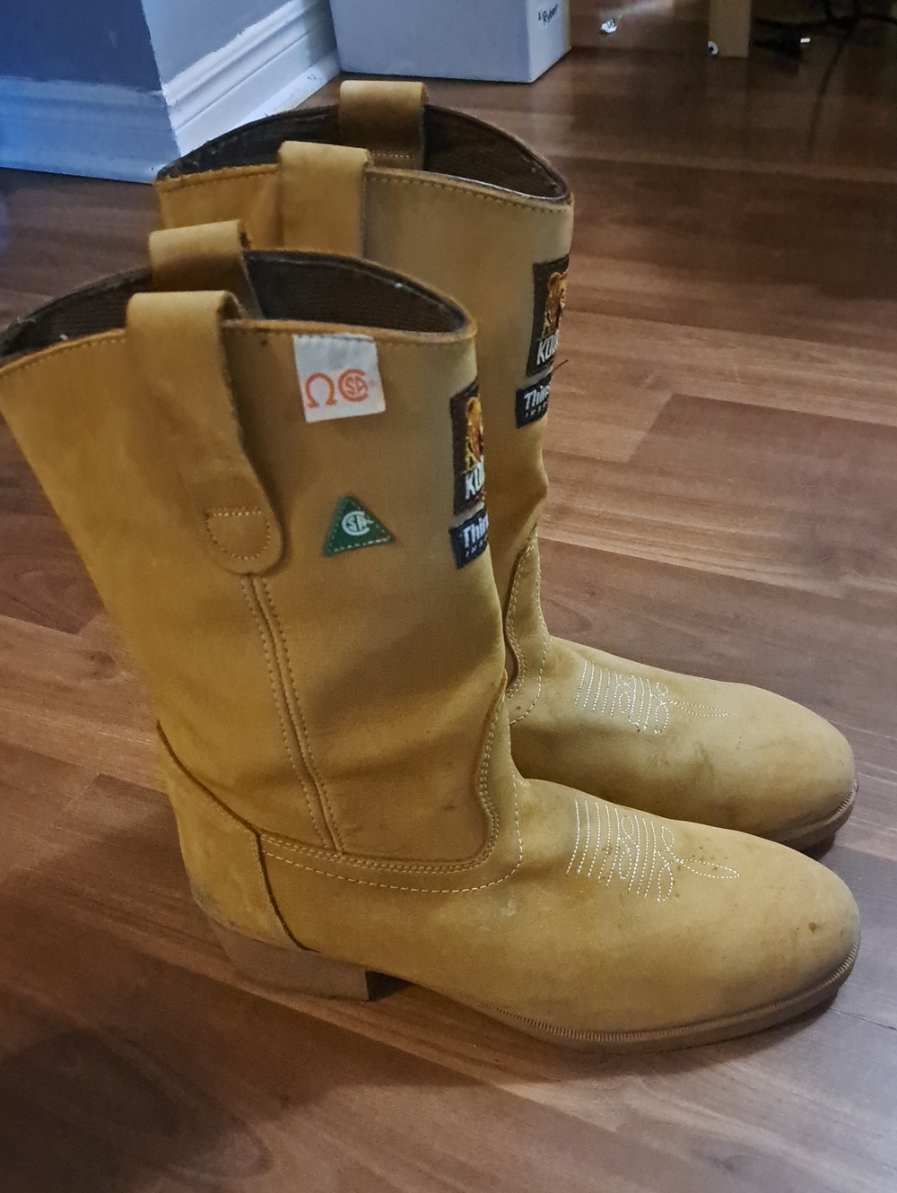 Kodiak Yellow Suede Pull-On Western Style Work Boots. Steel Toe Safety Boots